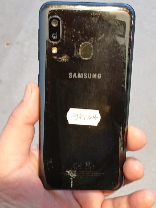 Smartphone Samsung Galaxy A20e dual sim desbloqueado