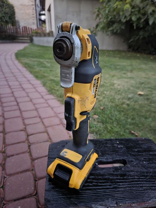 Narzędzie wielofunkcyjne DeWalt DCS355