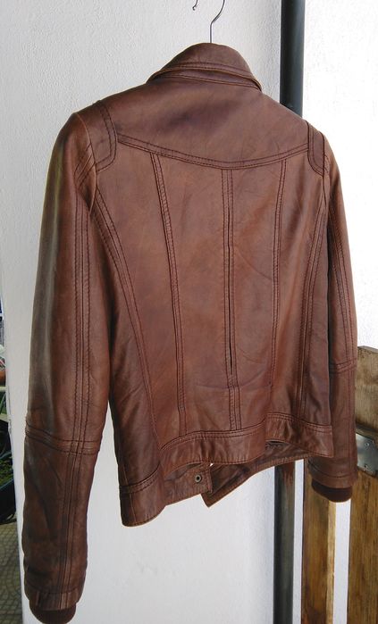 Casaco em pele genuina