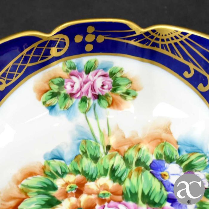 Taça Porcelana Vista Alegre, Pintada à mão pelo artista C. Carvalho