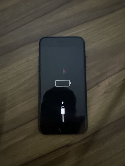 Айфон 7 черный 128гб