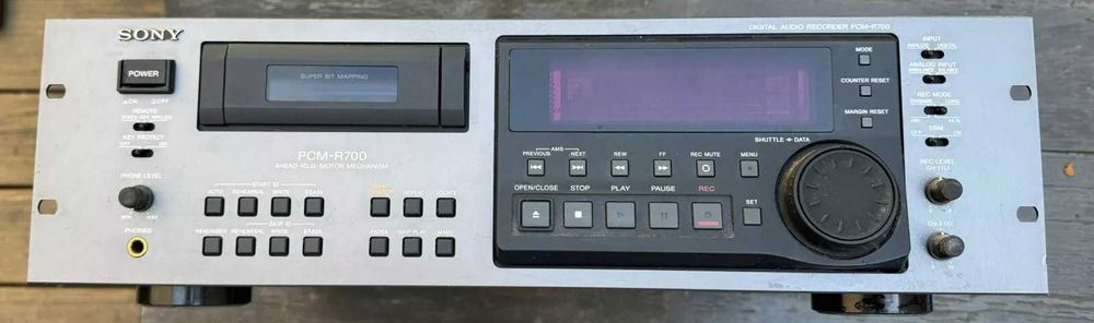 Sony pcm-R700 DAT (Made in Japan)
