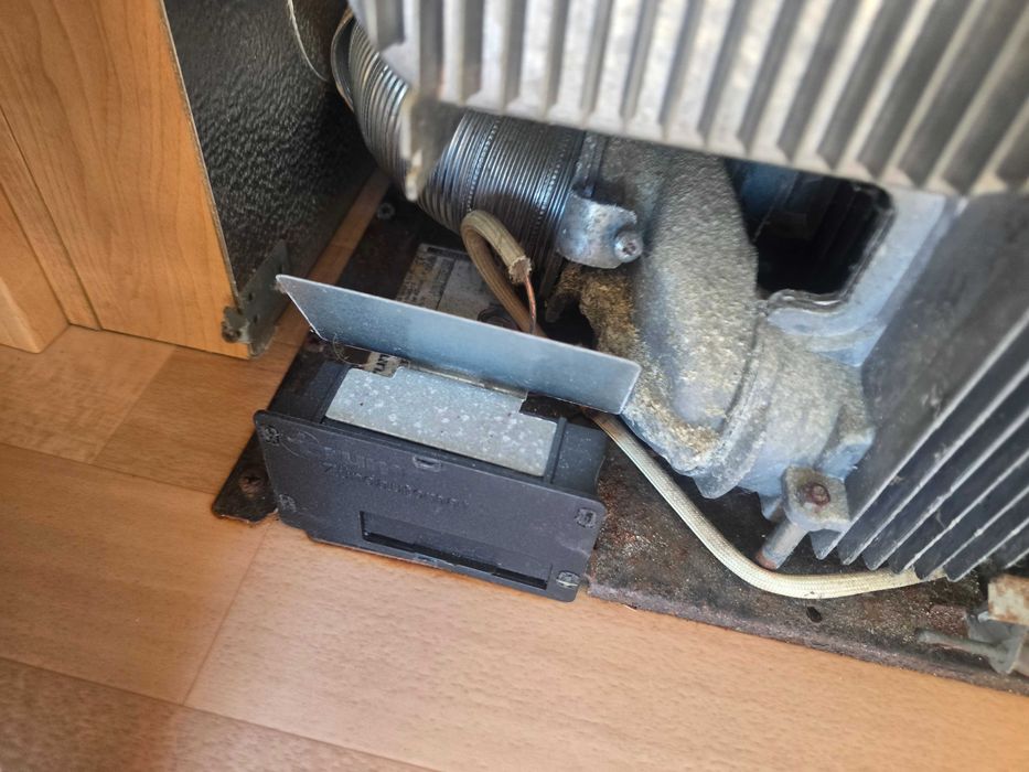 TRUMATIC S 5002 podwójny piec piecyk gazowy przyczepy kempingowej TRUMA WEBASTO kamper