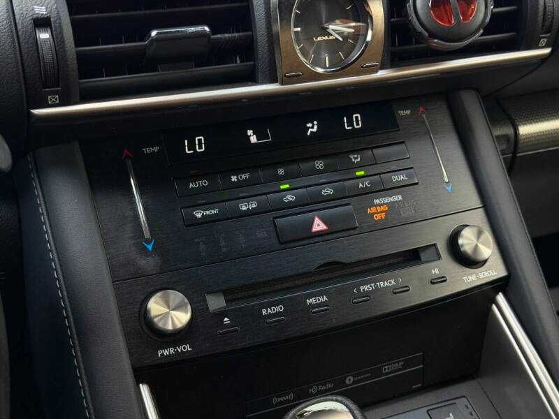 2018 Lexus IS 300