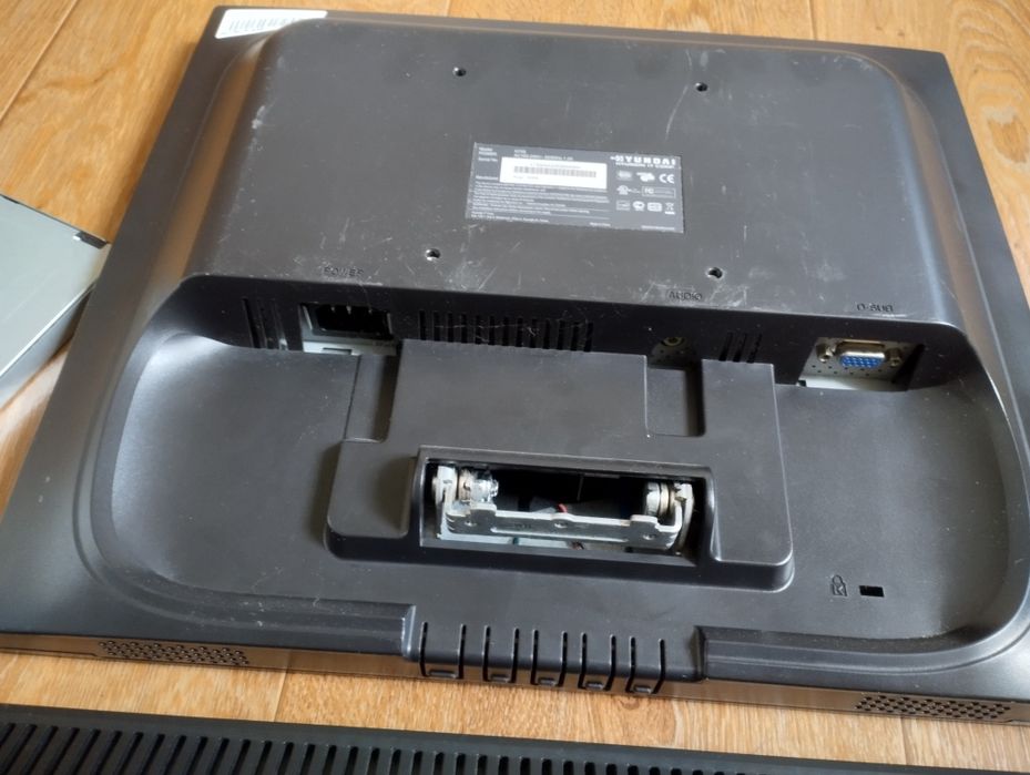 Монитор дисплей Samsung Hyundai