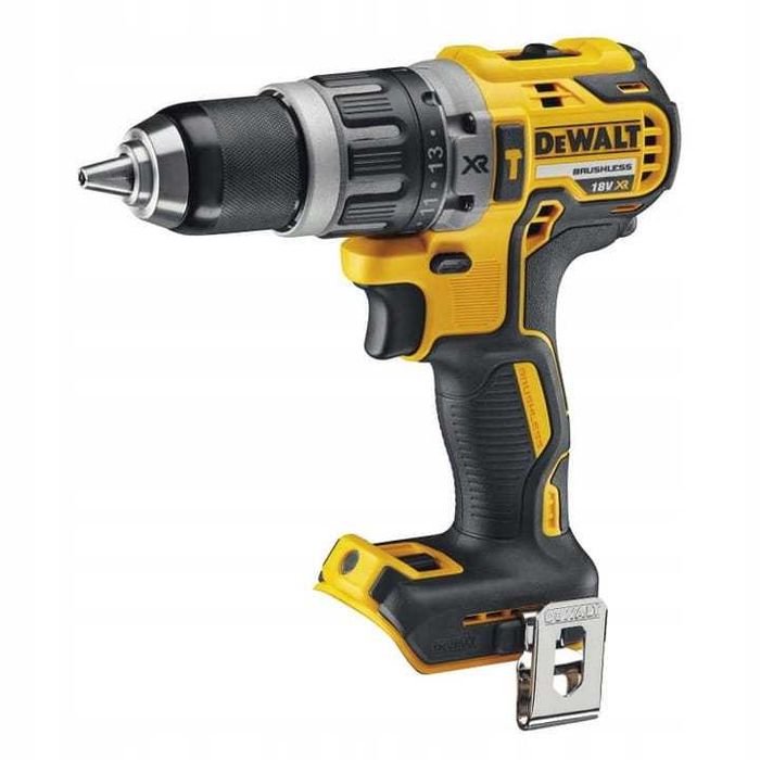 DeWalt Combo zestaw 7 narzędzi + ładowarka 3x5Ah 18V DCK755P3T