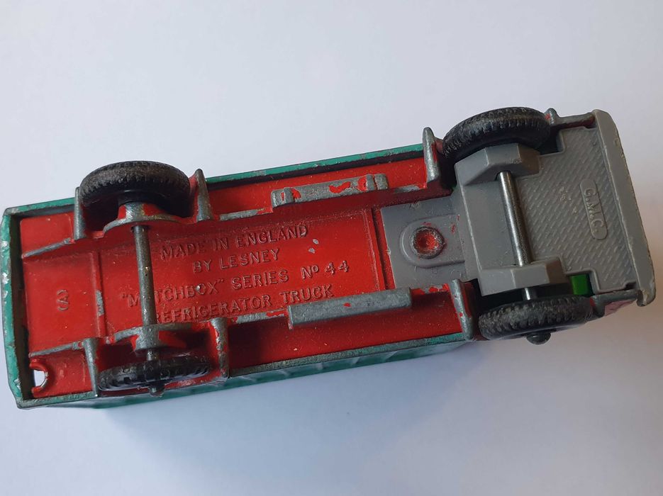 Carrinhos Matchbox by Lesney: Daimler Bus, GMC - Anos 60