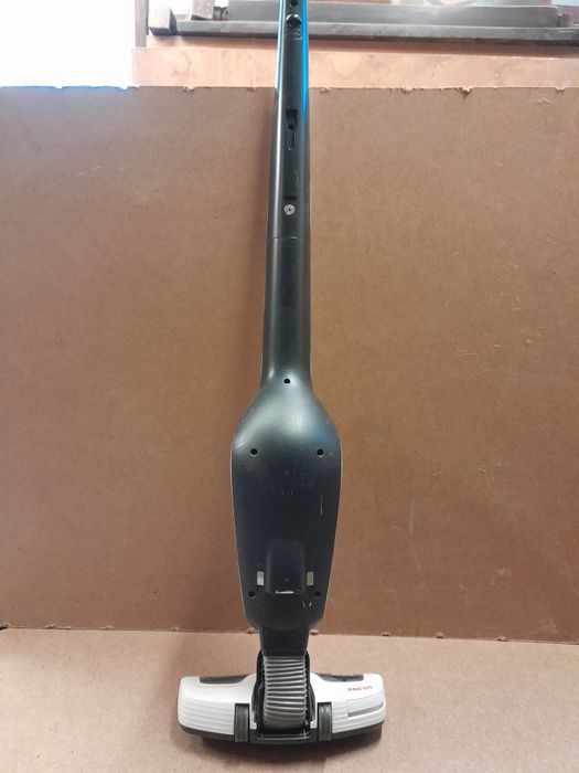 Odkurzacz AEG pionowui akumulatory