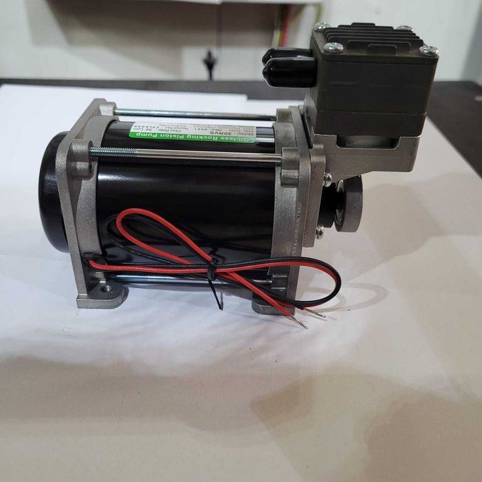 Pompa próżniowa jednosekcyjna sucha 30l 12V/24V przyssawka chwytak