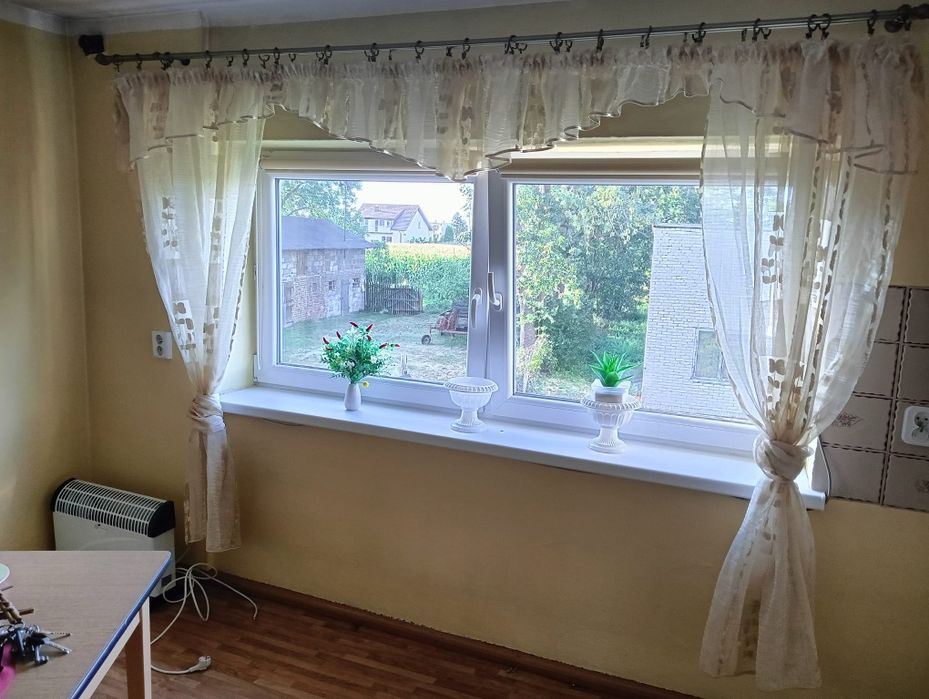 Eleganckie zasłony z lambrekinem