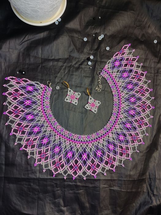 Силянка виконана з чеського бісеру ручна робота підійде для подарунка