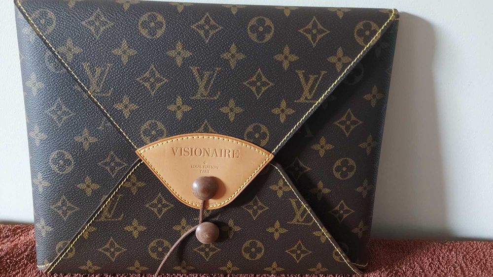 Louis Vuitton Visionnaire No. 18 - Double Issue Limited Edition