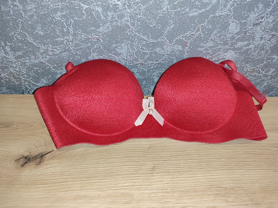 Продам бюстгальтери