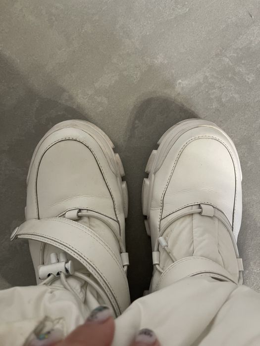 черевики білі estro