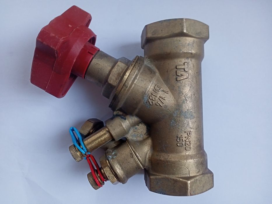 Балансувальні  клапана Honeywell 1/2 та Hydronics Stad 1/4 та 3/4.