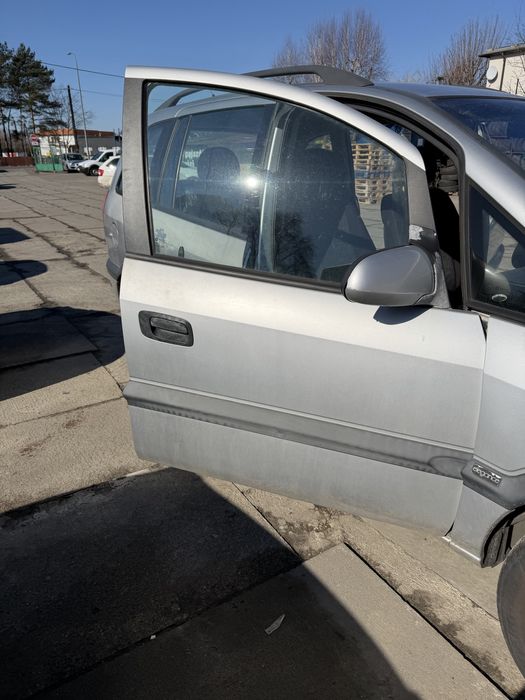 Drzwi Opel Zafira A Z147 przód tył