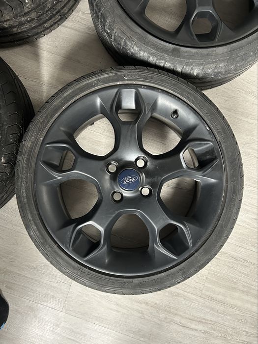 Oryginalne Felgi Ford 17" 4x108 (Fiesta ST / B-Max) 7Jx17 ET47.5 + Opony