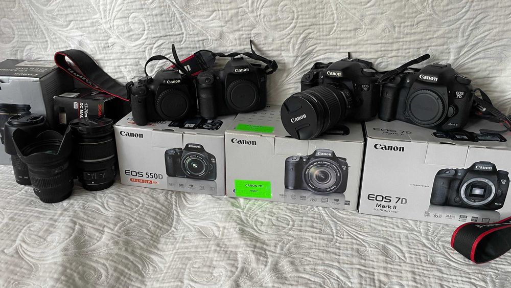 Aparat cyfrowy Canon EOS 550d