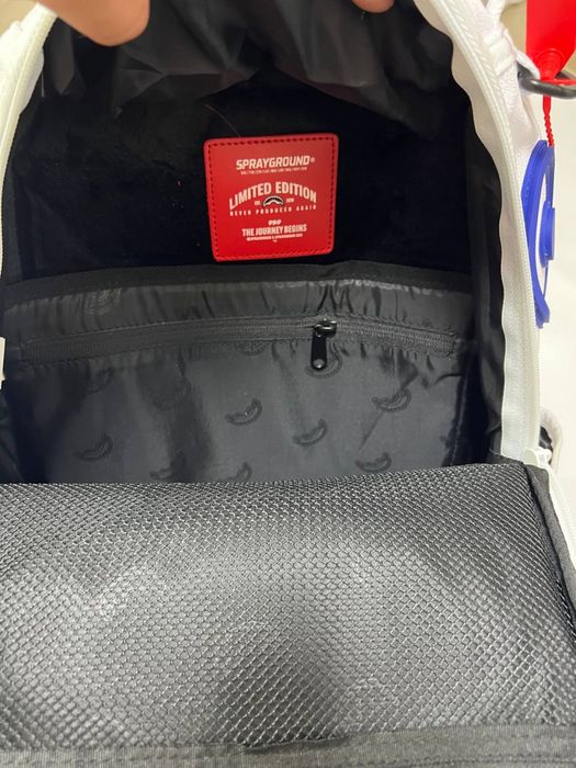 Рюкзак Sprayground білого кольору