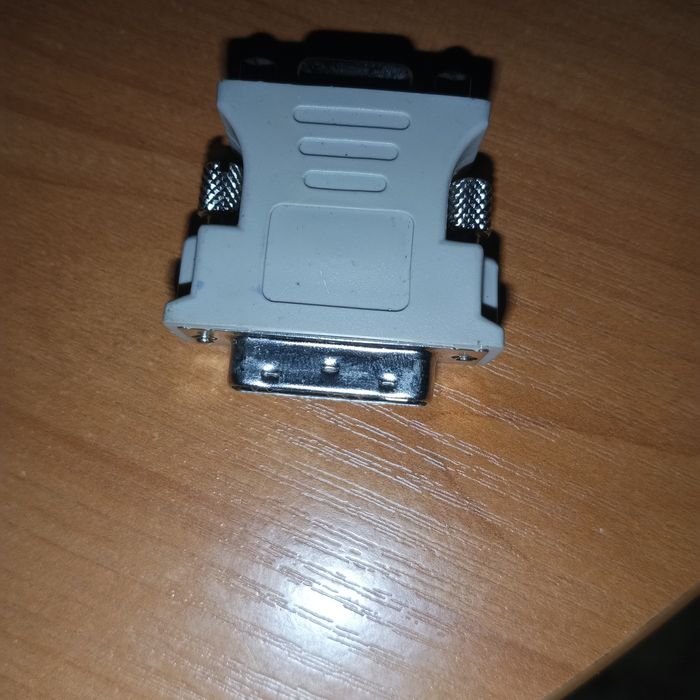 перехідник DVI-I на VGA.