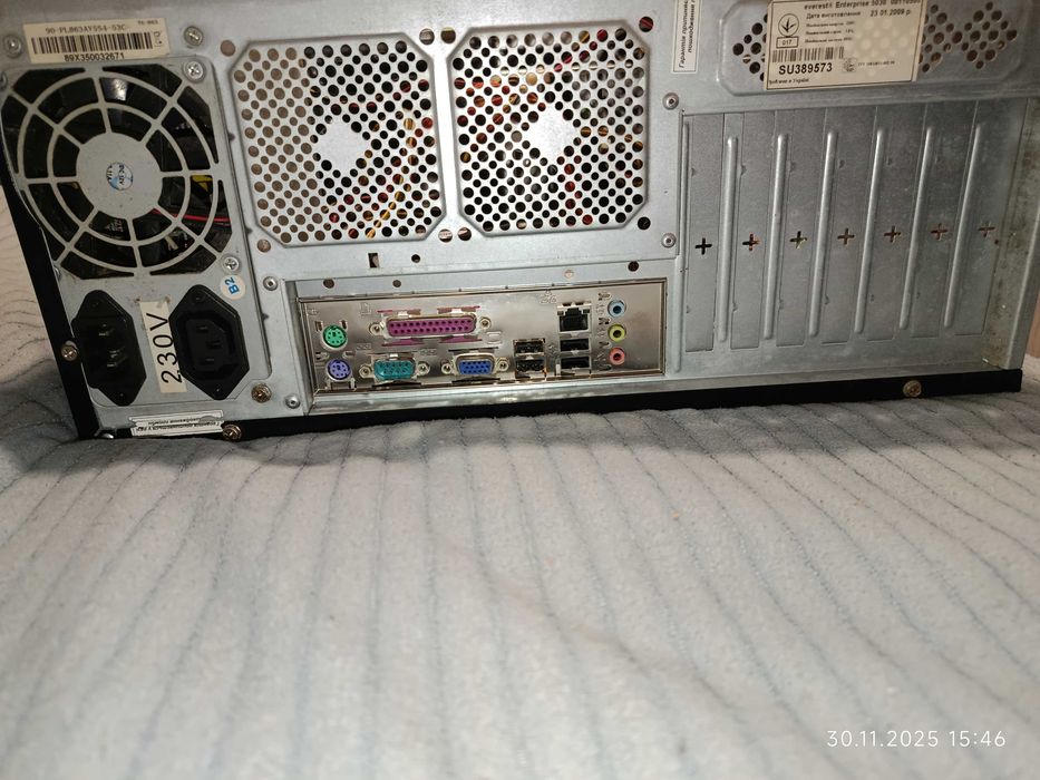 Системний блок до комп'ютера