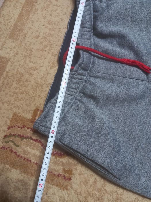 Спортивные штаны Supedry.