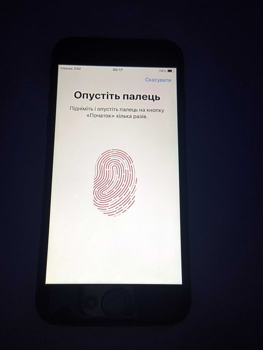 Телефон Apple iphone 8 256gb ( с недостатком )