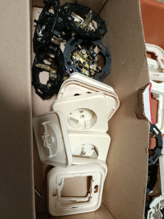 Legrand President anos 90 - tomadas interruptores