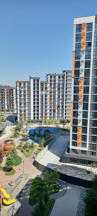 Продажа квартиры  в "Жк" Атмосфера в Вишневом. Под чистовую.