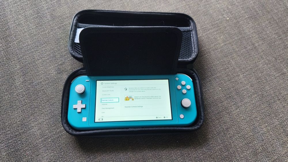 Nintendo Switch Lite Azul com Bolsa Liga ao Viana