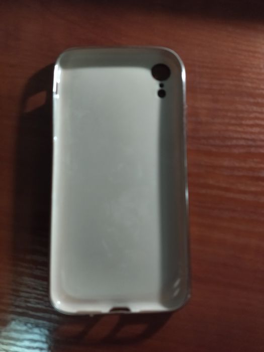 iPhone -бампер (чехол) б.у.