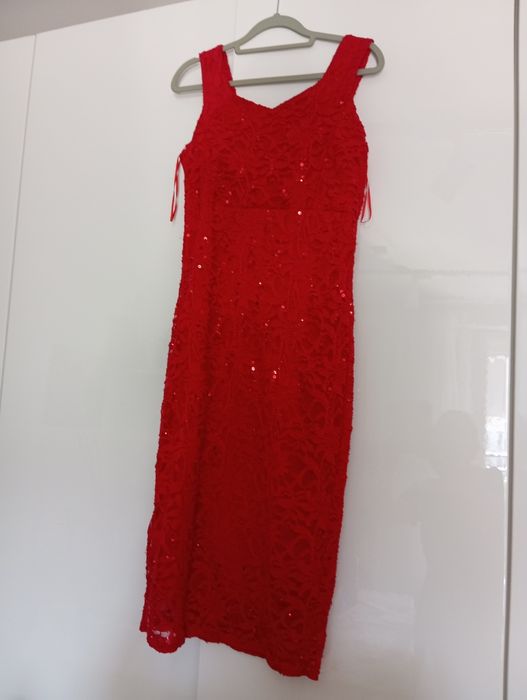 Sukienka czerwona Quiz
