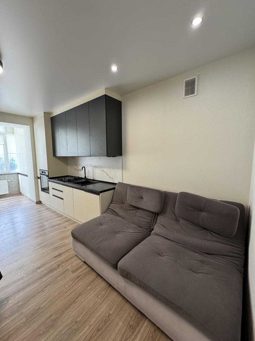 ЖК Полісся 2 | 1-кімнатна 44 м² | кухня 19 м² з ремонтом
