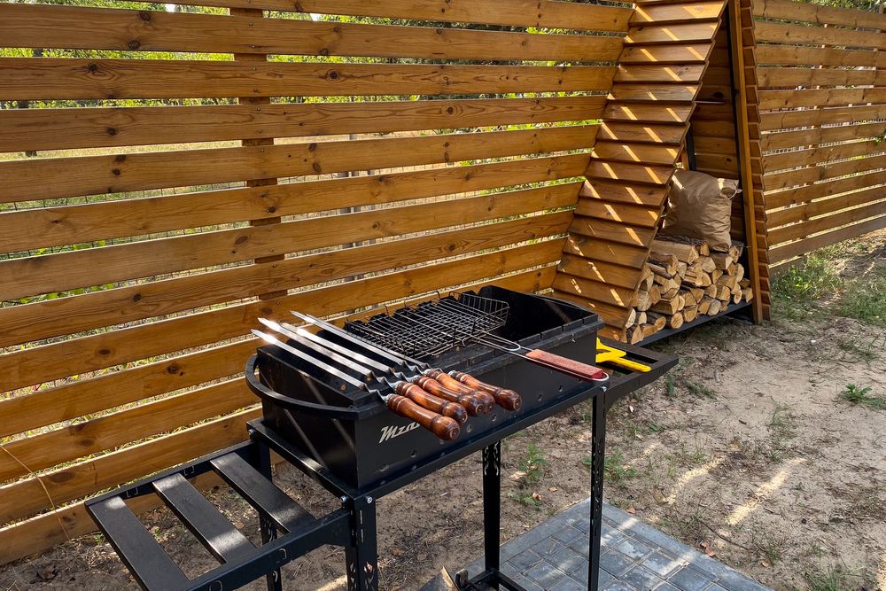 Оренда будинку з чаном, альтанкою, мангалом, кострищем, біля річки