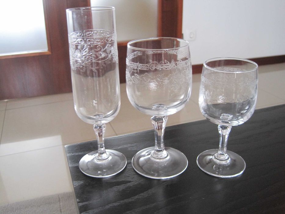 Conjunto de copos de cristal