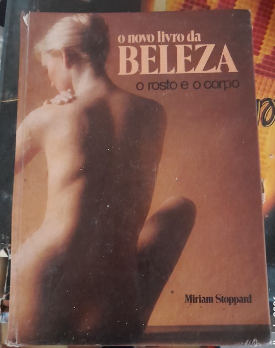Varios livros para desocupar