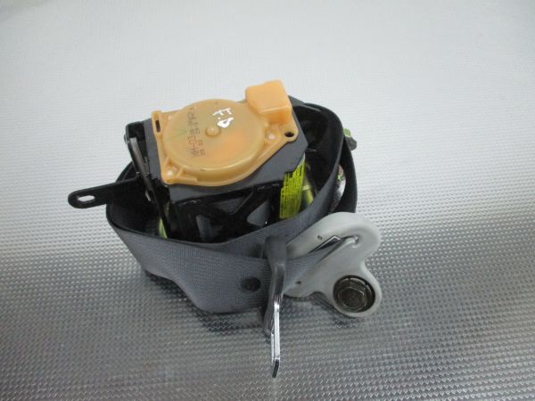 Cinto frente direito MAZDA 6 Hatchback (GG)