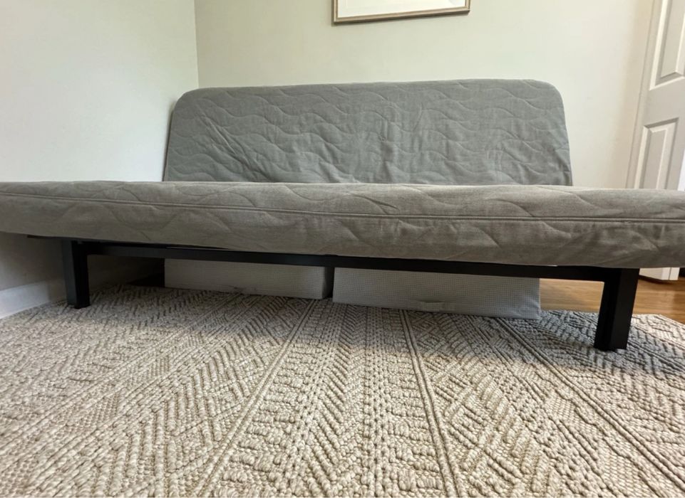 Sofá-cama e capa lavável com colchão de espuma NYHAMN