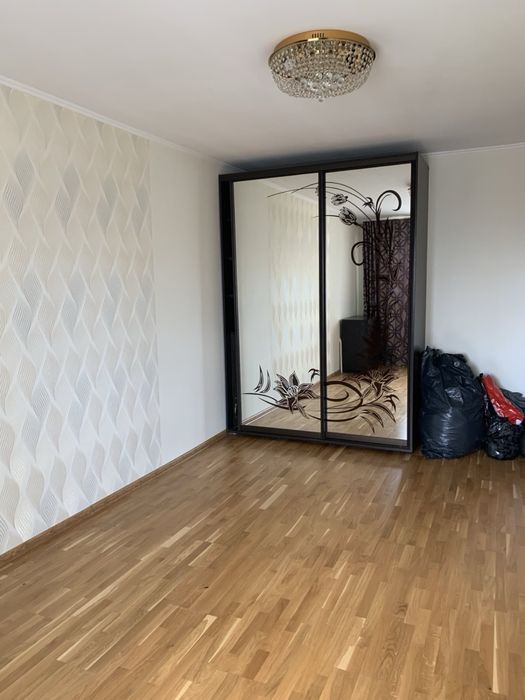 Продається 2 імнатна квартира у Львові