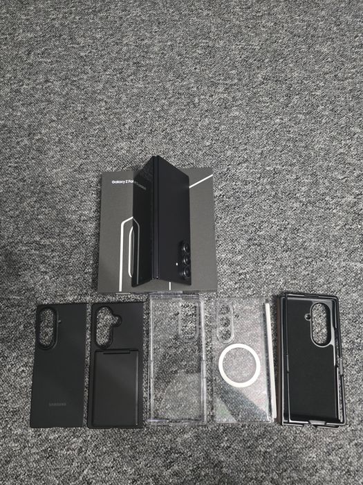 Samsung Galaxy Z Fold 7 12/512GB Czarny Gwarancja + 5x etui