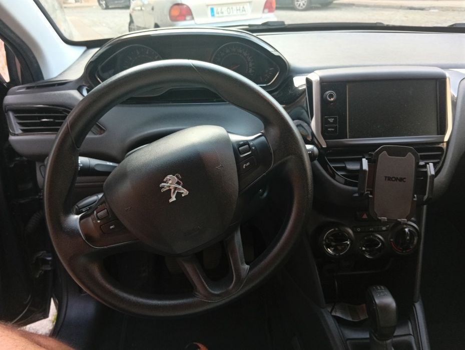 Peugeot 208 Puretech 1.2 gasolina