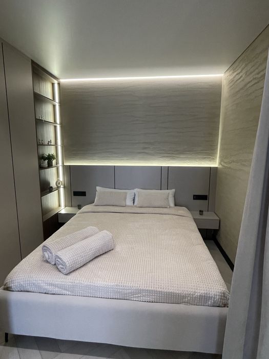 Апартаменти в новобудові для VIP-гостей в центрі.