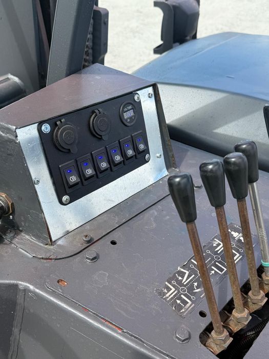 Wózek widłowy terenowy Moffett 3x3