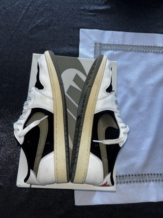 Air Jordan 1 Retro Low OG Travis Scott Olive