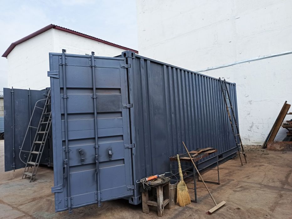 Продам морські контейнери. Є різні варіанти.