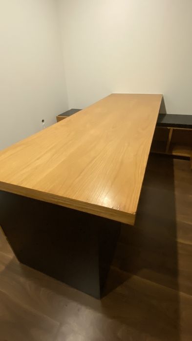 Secretária de escritorio grande + moveis de apoio