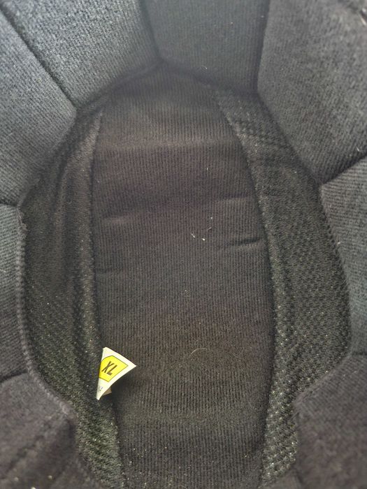 Kask motocyklowy THH integralny czarny XL 61 cm