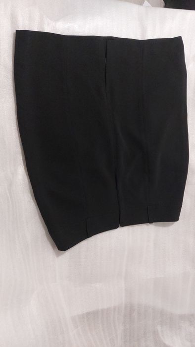 Спідничка чорна нова