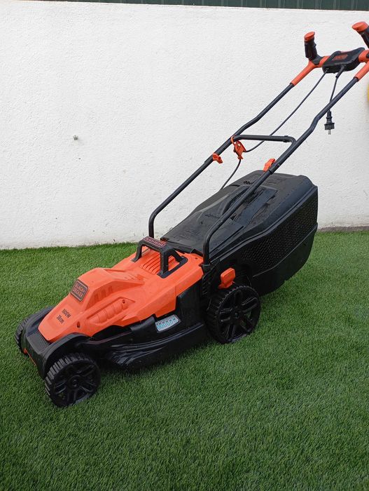 Maquina cortar relva usada black +decker