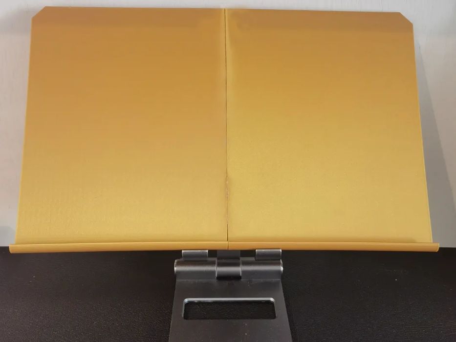 Suporte de Telemóvel Transformado em Apoio para Livros